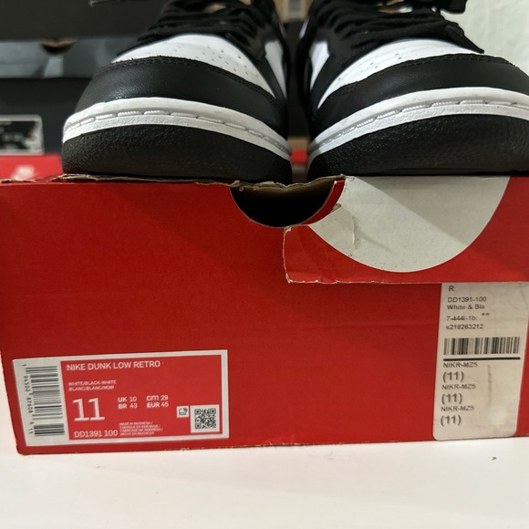 Nike Dunk Low Retro White and Black Panda - Picture 2 of 10